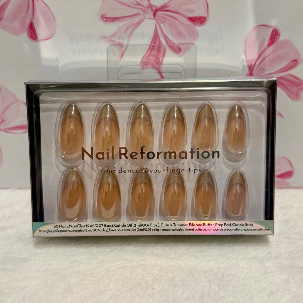 Nail Reformation Almond Shape Press On Nails Medium‎ Glamorous Beige Set 30